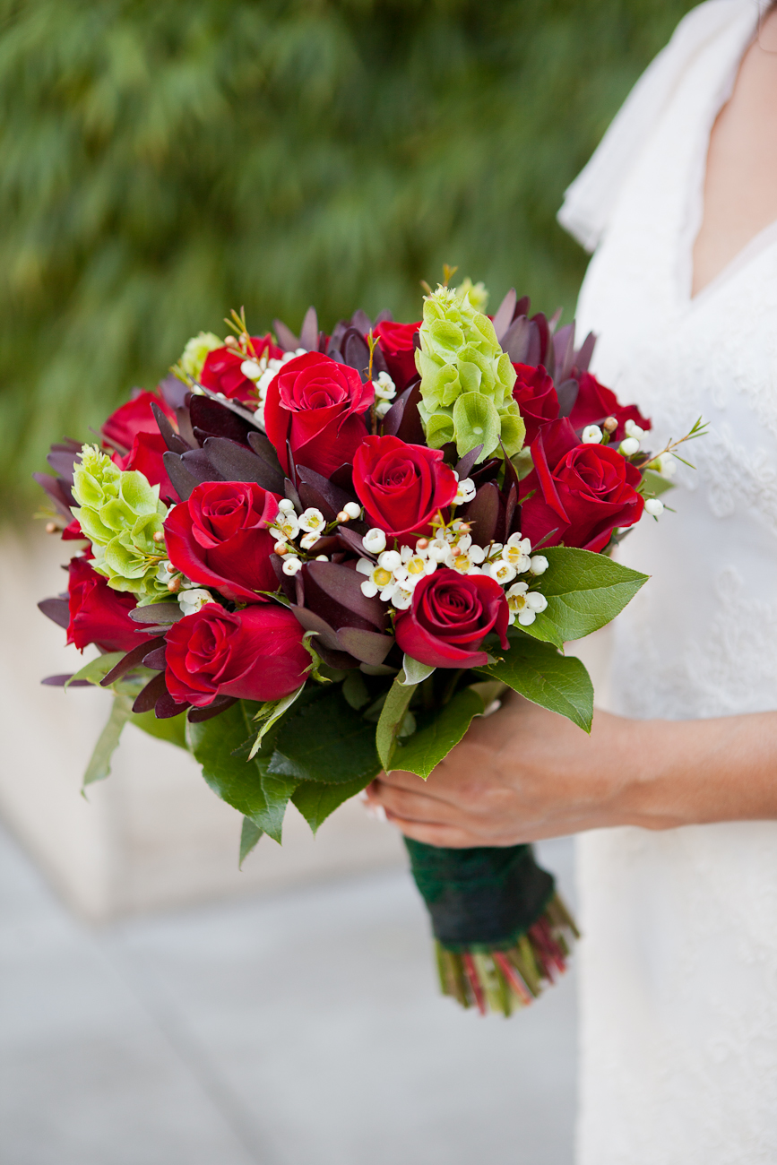 wedding_bouquet_red_roses_portland